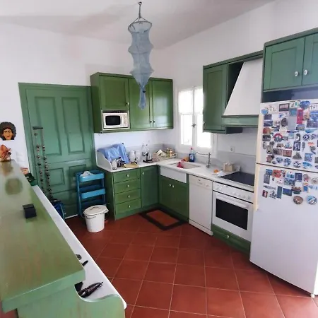 Demy Vakantiehuis Kardhianí