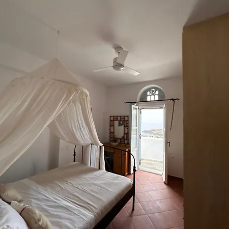 Demy Vakantiehuis Kardhianí